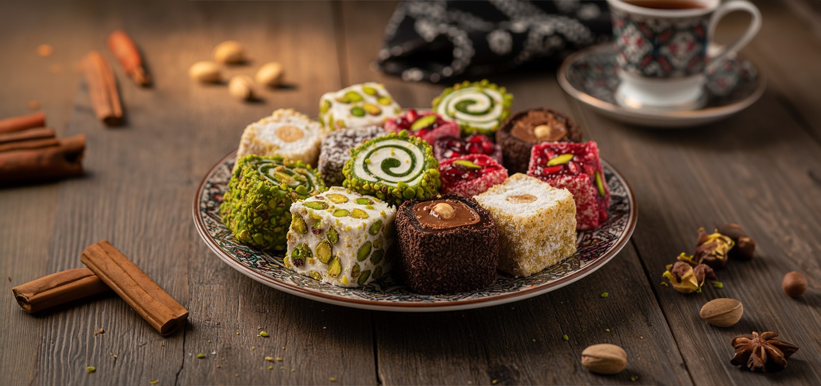 Özsafalar Şekerleme | 1982’den Günümüze Türk Lokumu & Cezerye | Aromalı Sade Lokumlar, Çeşnili Kesme Lokumlar, Geleneksel Lokumlar, Sarma Lokumlar, Çikolata Kaplı Lokumlar, Şerit Lokumlar, Cezeryeler, Special Lokumlar, Sucuk Lokumlar, Special Paketli Lokumlar, Geleneksel Paketli Lokumlar, Özel Üretim Lokumlar | Lokum Üreticisi, Toptan Lokum, Konya Lokum Üreticisi, Konya Lokum Mağazaları, İstanbul Lokum Mağazaları, Hediyelik Lokum Çeşitleri, Premium Lokum ve Şekerleme Ürünleri, Türk Tatlı Kültürü, Geleneksel Tatlılar, Hijyenik Lokum Üretimi, Modern Lokum Fabrikası, Dünya Çapında Türk Lokumu İhracatı